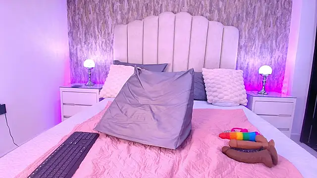 raven lilith  online show from 01.15.26