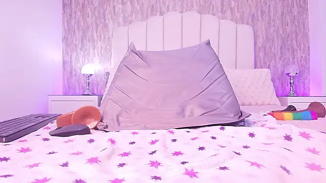 raven lilith  online show from 02.20.26