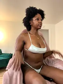 mochamimi online show from 10.29.25