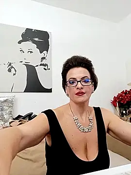 RebeccaNoble online show from 11.21.25