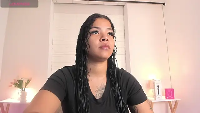 SophiaaStone online show from 05.14.26