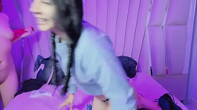 Snapshot of fisting_anal_69 chatting on 10.27.25 fisting anal 69 online show from 10.27.25