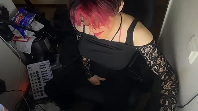 ecd011 online show from 09.29.25