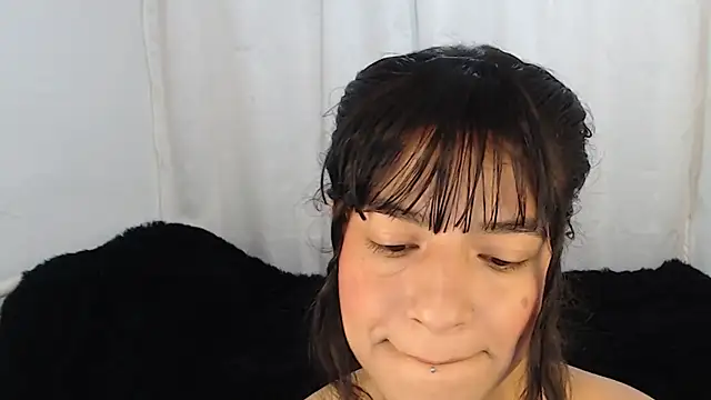 Snapshot of Liz_Galactic chatting on 01.17.25 Liz Galactic online show from 01.17.25