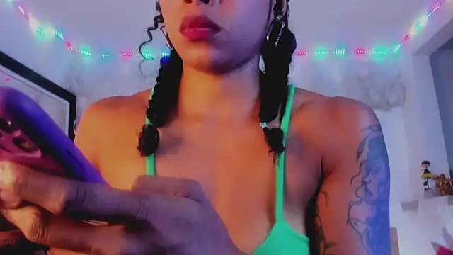 kelly thomson online show from 01.26.25