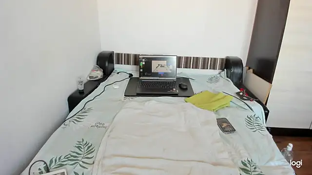 Snapshot of sweet-tinqerbell chatting on 03.09.25 sweet-tinqerbell online show from 03.09.25