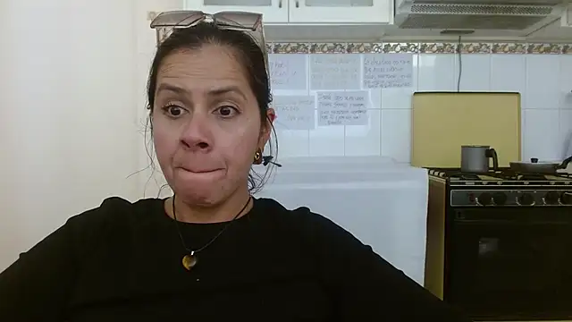 Snapshot of Sara_Brandon chatting on 09.21.25 Sara Brandon online show from 09.21.25