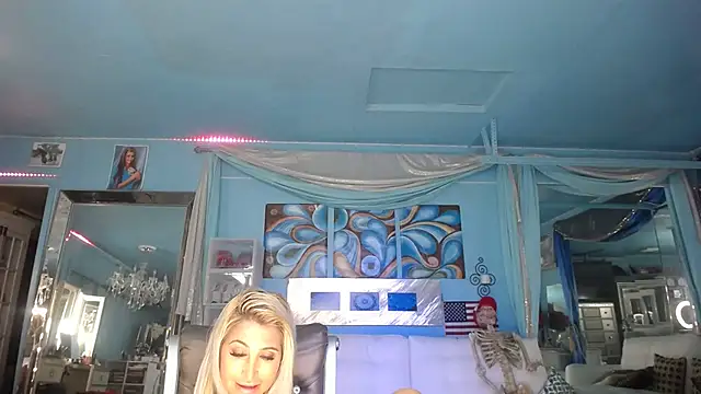 ADRIANNA FOX online show from 02.08.25
