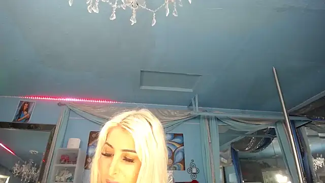 Snapshot of ADRIANNA_FOX chatting on 05.02.26 ADRIANNA FOX online show from 05.02.26