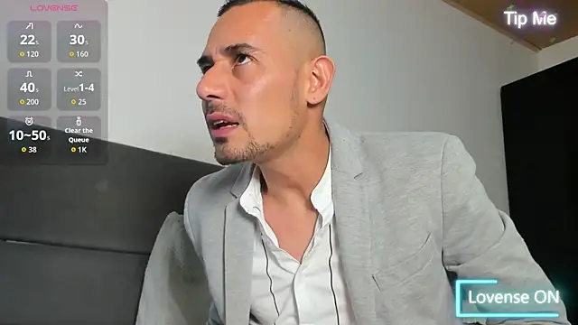 jhonyalzate2 online show from 05.21.26