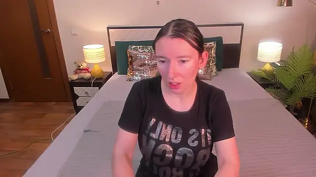 CatherineWalls online show from 07.05.26
