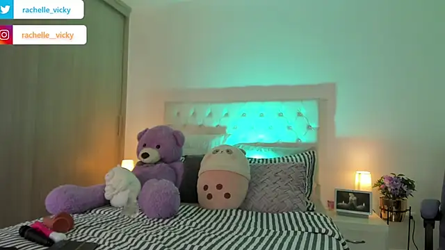 Snapshot of vicky_rachell chatting on 03.17.25 vicky rachell online show from 03.17.25