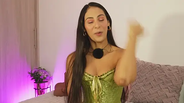 Snapshot of vicky_rachell chatting on 10.21.25 vicky rachell online show from 10.21.25