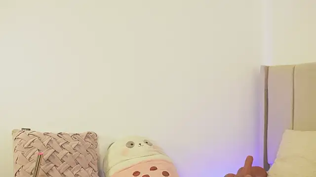 Snapshot of vicky_rachell chatting on 11.25.25 vicky rachell online show from 11.25.25