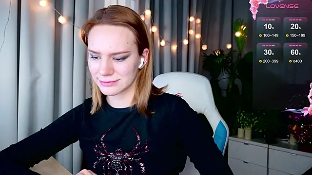 Snapshot of Ramona___ chatting on 12.30.24 Ramona online show from 12.30.24