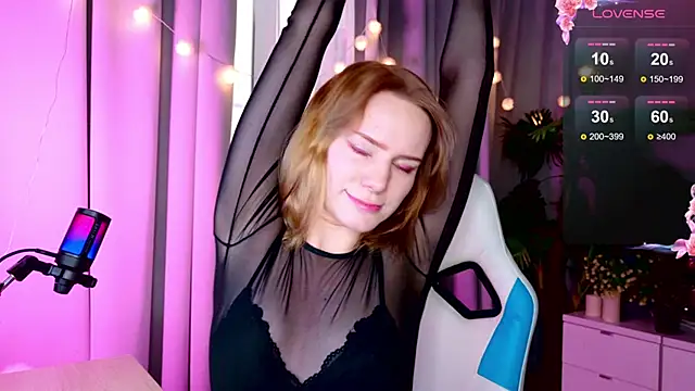 Snapshot of Ramona___ chatting on 01.02.25 Ramona online show from 01.02.25