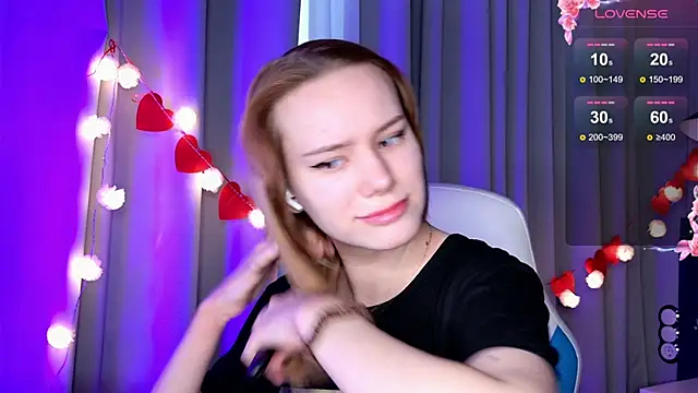 Snapshot of Ramona___ chatting on 02.17.25 Ramona online show from 02.17.25