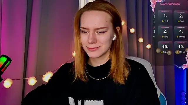 Snapshot of Ramona___ chatting on 03.21.25 Ramona online show from 03.21.25