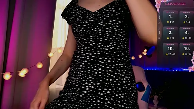 Snapshot of Ramona___ chatting on 03.22.25 Ramona online show from 03.22.25