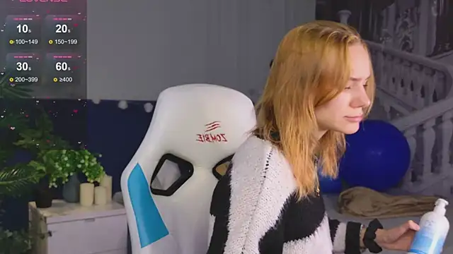Snapshot of Ramona___ chatting on 09.26.25 Ramona online show from 09.26.25