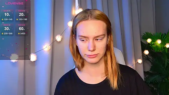 Snapshot of Ramona___ chatting on 10.16.25 Ramona online show from 10.16.25