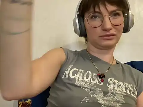 -CatchMe- online show from 11.02.25