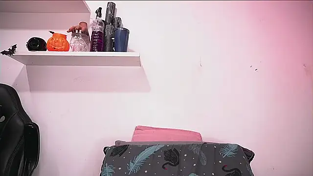 alexaa walker online show from 10.29.25