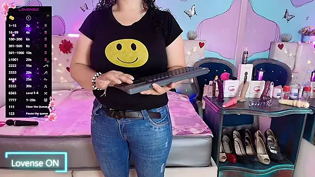 Zaly mature online show from 04.17.26