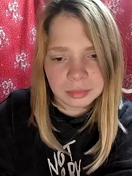 Zuli Kiska online show from 03.13.25