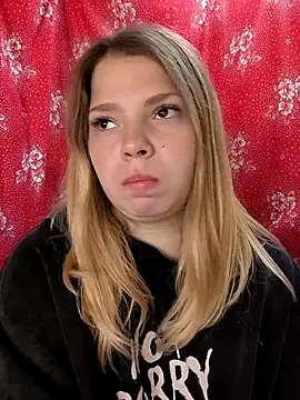 Zuli Kiska online show from 10.15.25