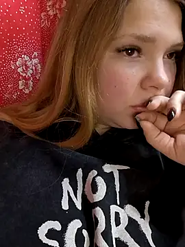 Zuli Kiska online show from 11.25.25