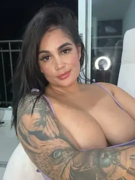 Snapshot of WowAna chatting on 03.03.25 WowAna online show from 03.03.25