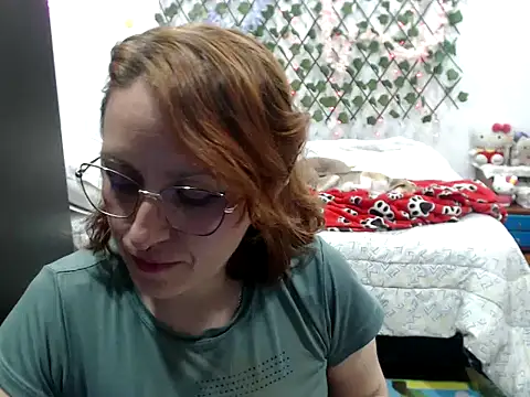 Snapshot of kittykalor09 chatting on 02.15.26 kittykalor09 online show from 02.15.26