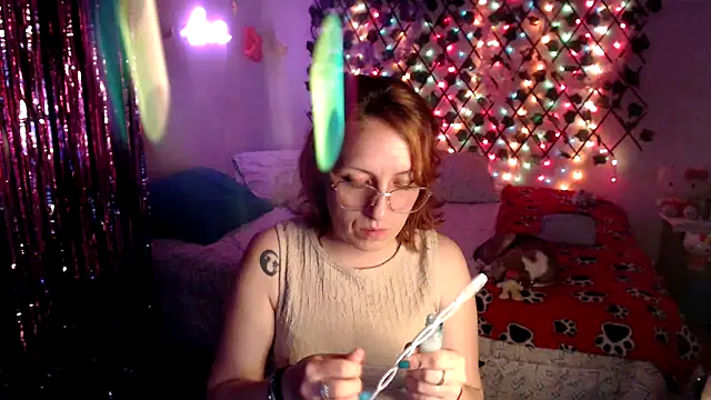 Snapshot of kittykalor09 chatting on 02.17.26 kittykalor09 online show from 02.17.26