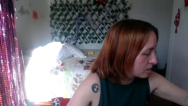 Snapshot of kittykalor09 chatting on 02.18.26 kittykalor09 online show from 02.18.26