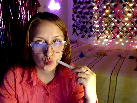 Snapshot of kittykalor09 chatting on 02.28.26 kittykalor09 online show from 02.28.26