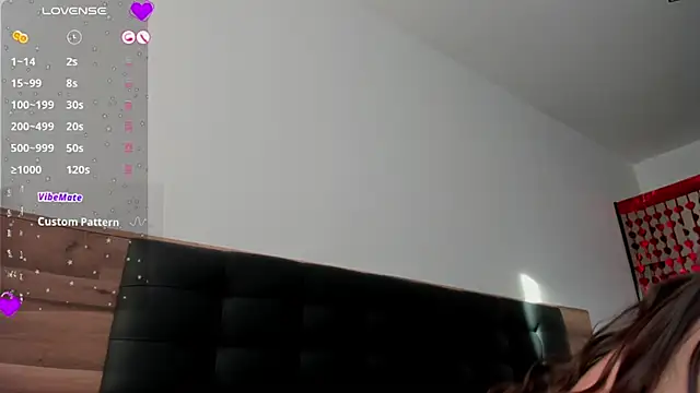 Snapshot of juicekatee chatting on 02.14.25 juicekatee online show from 02.14.25