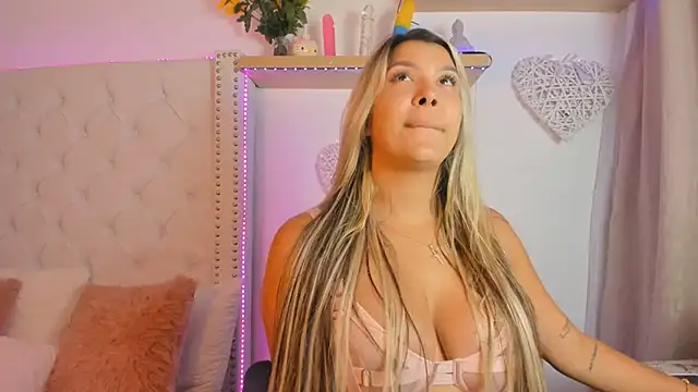 sara montiell online show from 12.05.24