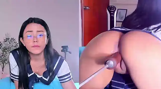 Snapshot of Angeli_Wu_ chatting on 03.08.25 Angeli Wu online show from 03.08.25