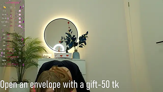 Adr1ana  online show from 02.12.25