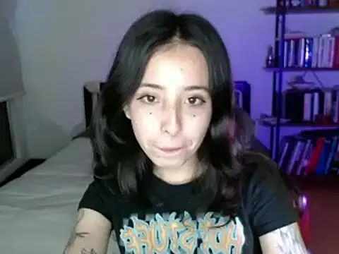 babyluna 8 8 online show from 12.18.24