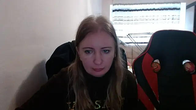 PeterAndJen online show from 10.04.25