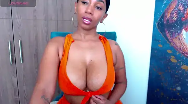 Pinkceeleste online show from 12.21.24