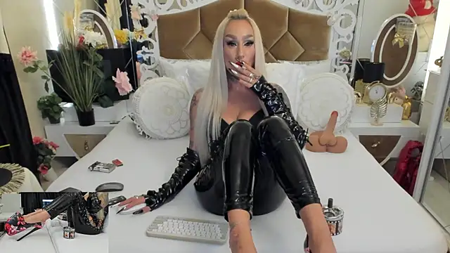 Snapshot of hotgirlsmoking_69xxx chatting on 09.12.25 hotgirlsmoking 69xxx online show from 09.12.25