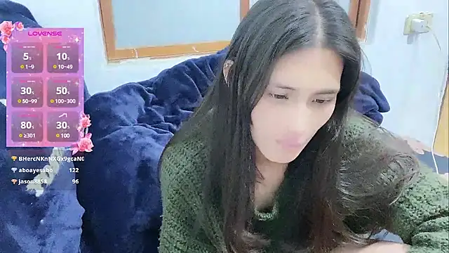 Snapshot of coco0318 chatting on 12.04.24 coco0318 online show from 12.04.24