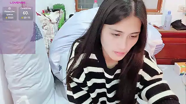 Snapshot of coco0318 chatting on 12.19.24 coco0318 online show from 12.19.24