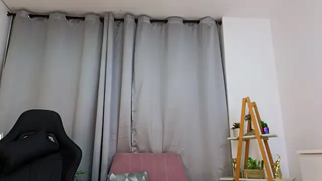 bella  adams online show from 03.06.25