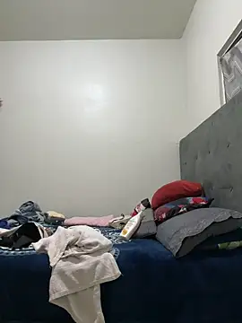 Snapshot of MileyGia chatting on 02.20.26 MileyGia online show from 02.20.26