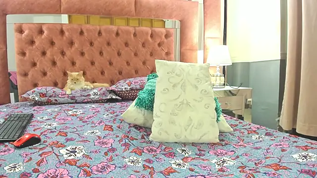 Snapshot of briana_wonder69xxx chatting on 01.21.25 briana wonder69xxx online show from 01.21.25