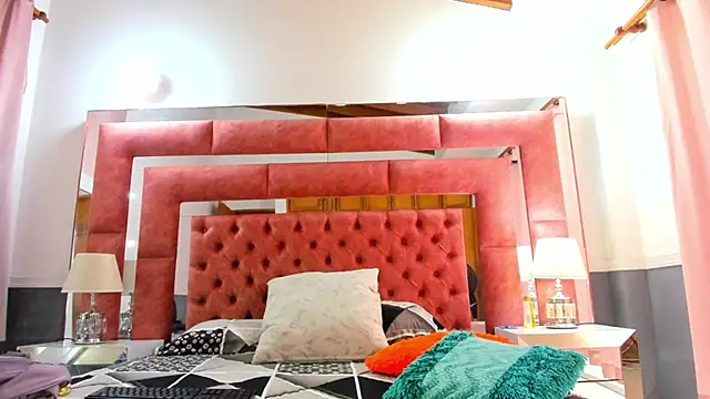 Snapshot of briana_wonder69xxx chatting on 02.01.25 briana wonder69xxx online show from 02.01.25